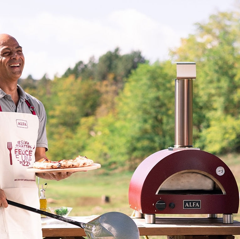 Red Alfa outdoor pizza oven