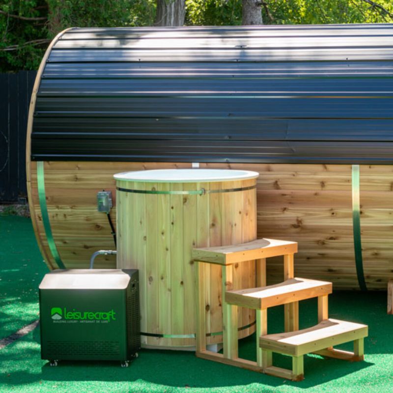LeisureCraft Baltic Cold Plunge Tub