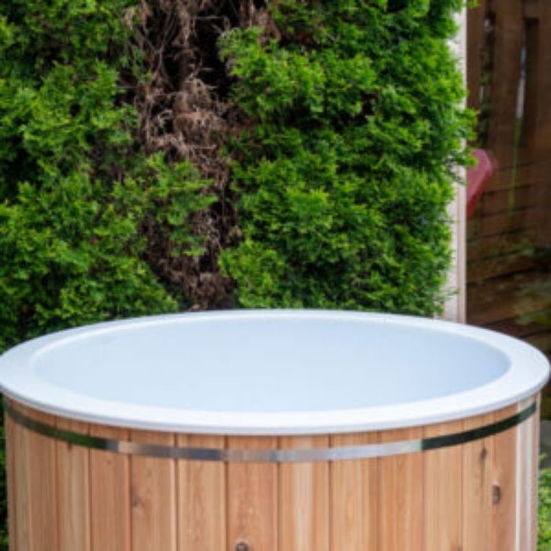 LeisureCraft Baltic Cold Plunge Tub
