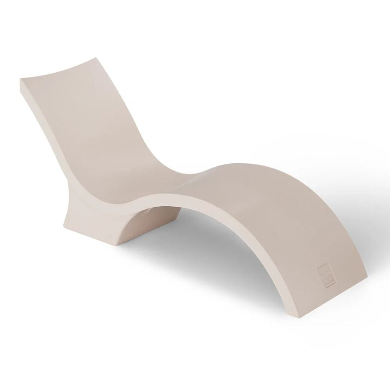 Ledge Signature Chaise Deep In-Pool Lounger