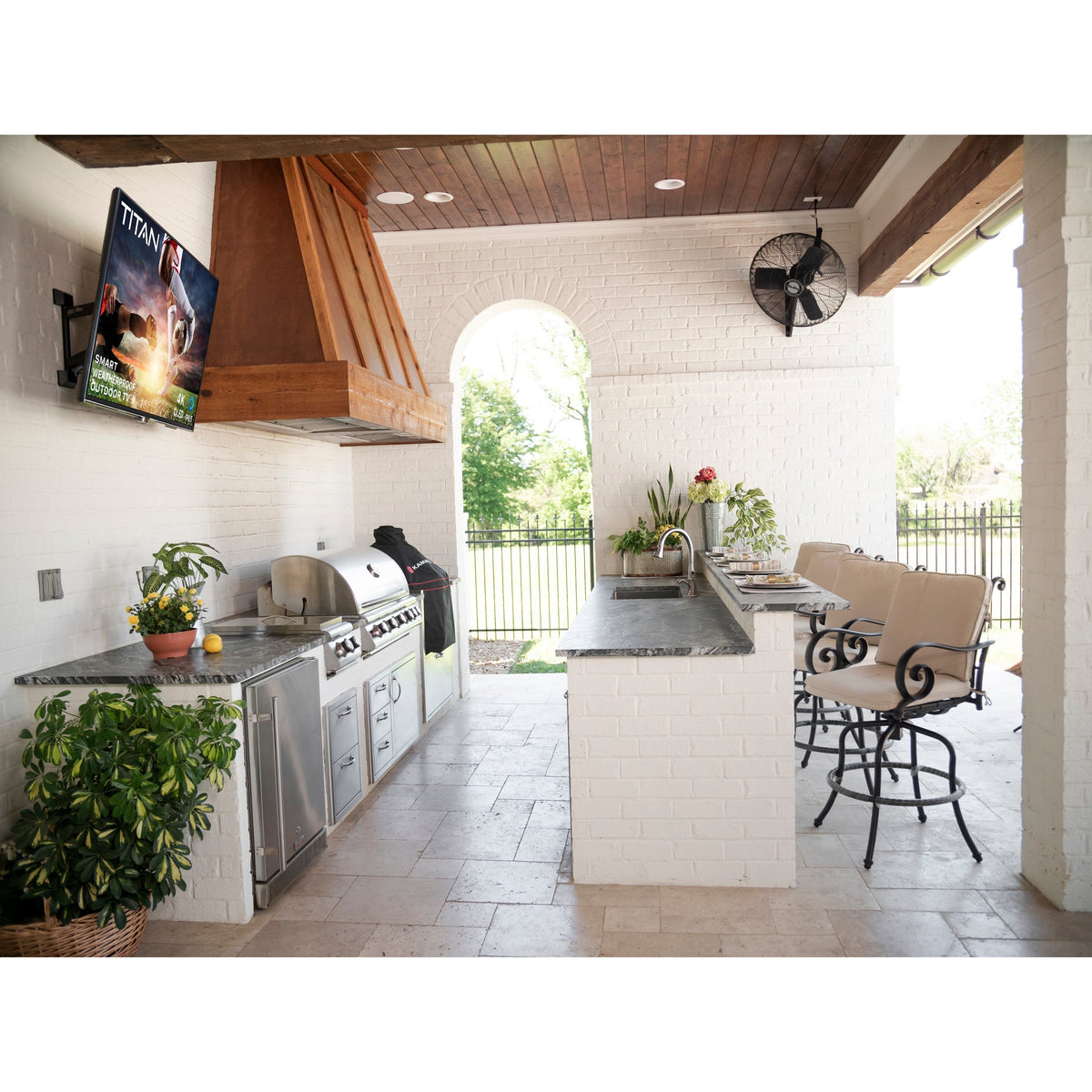 55 Inch Titan Full Sun Outdoor Smart TV 4K QLED S-Series (S200)