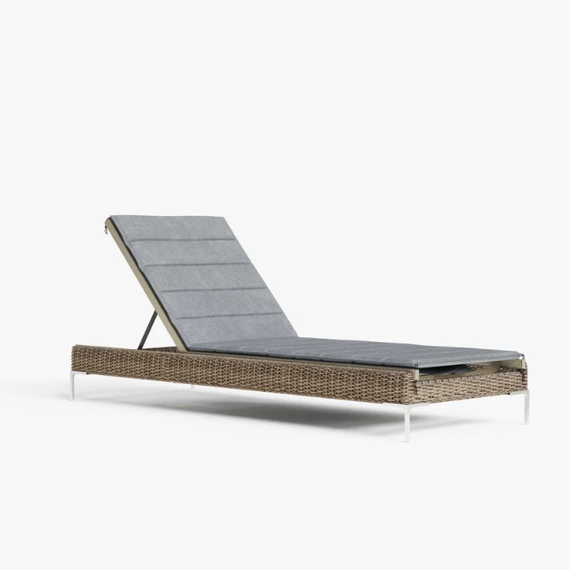 Wicker Outdoor Core Chaise Lounge