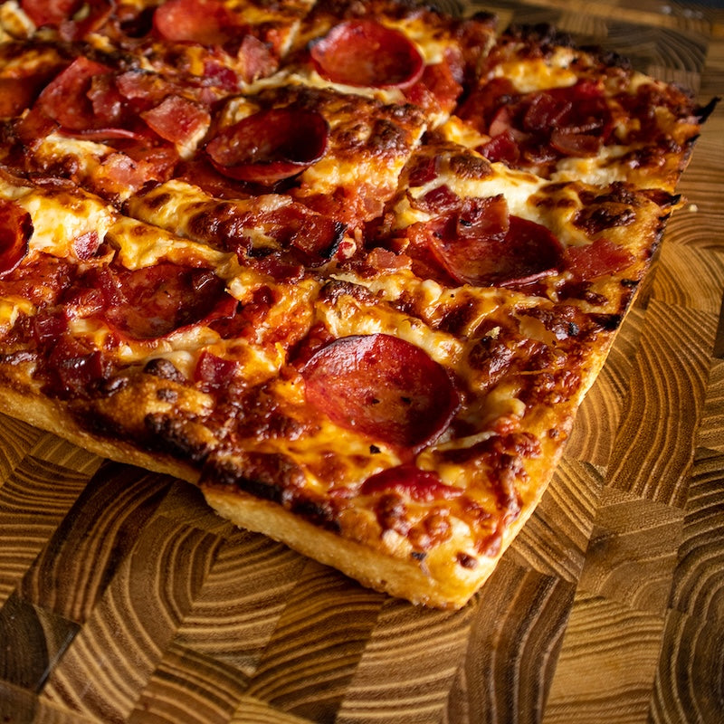 Pinnacolo Teak Wood Cutting Board