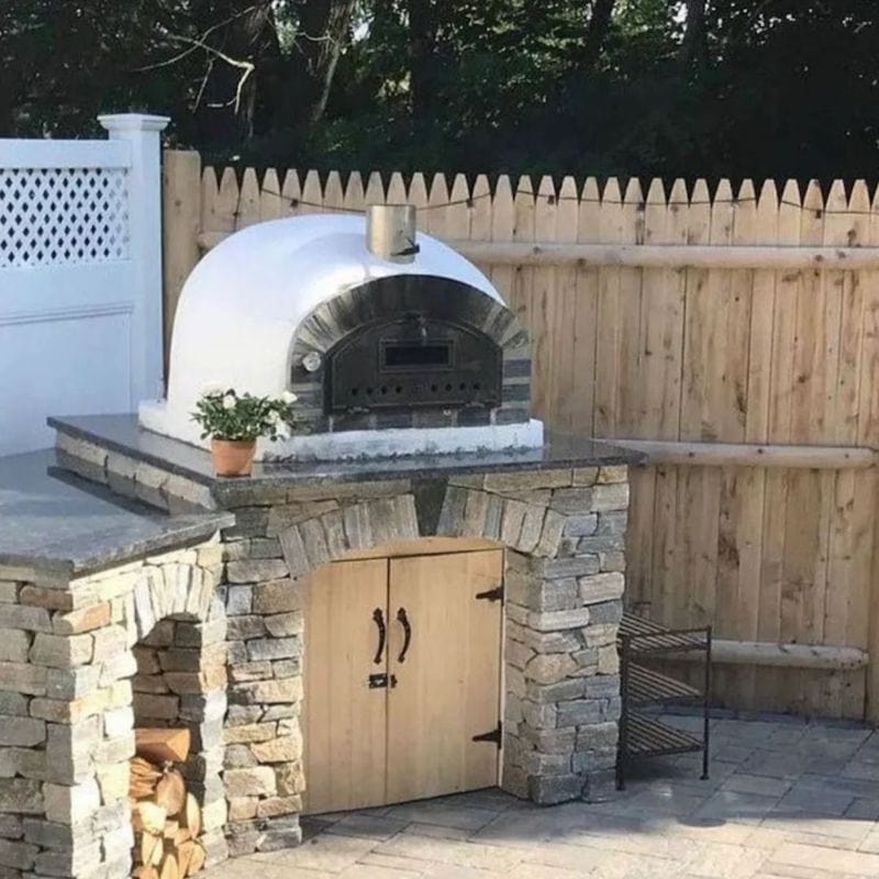 Front View of the Pizzaioli with Stone Arch Oven