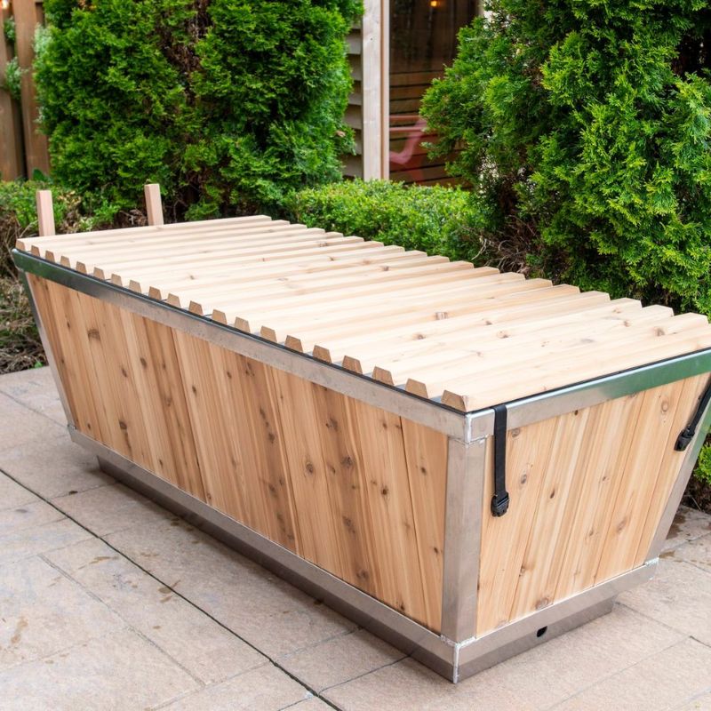 LeisureCraft Canadian Timber Polar Plunge Tub