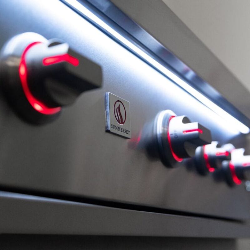 Close Up of the Quest Grill Knobs and Summerset Logo