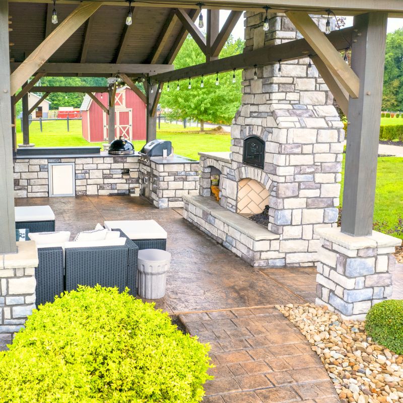 Round Grove Kiva Fireplace With Pizza Oven Combo