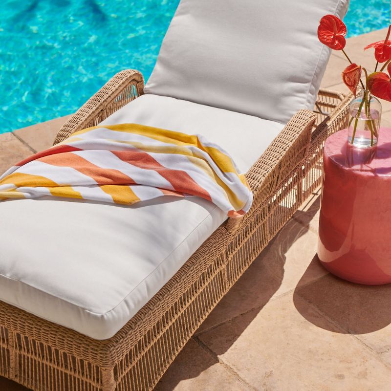 Soma Chaise Lounge