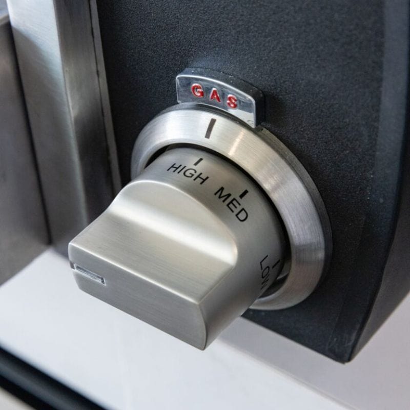 Gas Knob Close Up of the Summerset Hybrid Pizza Oven 