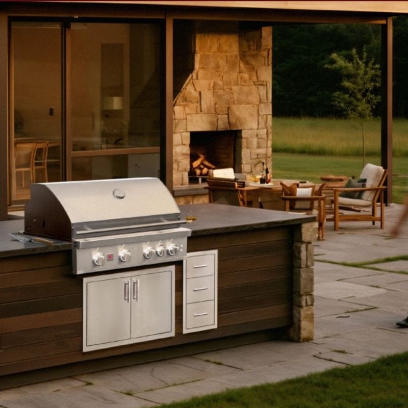 Summerset Sizzler PRO Grill 32-inch set in an Outdoor Kitchen