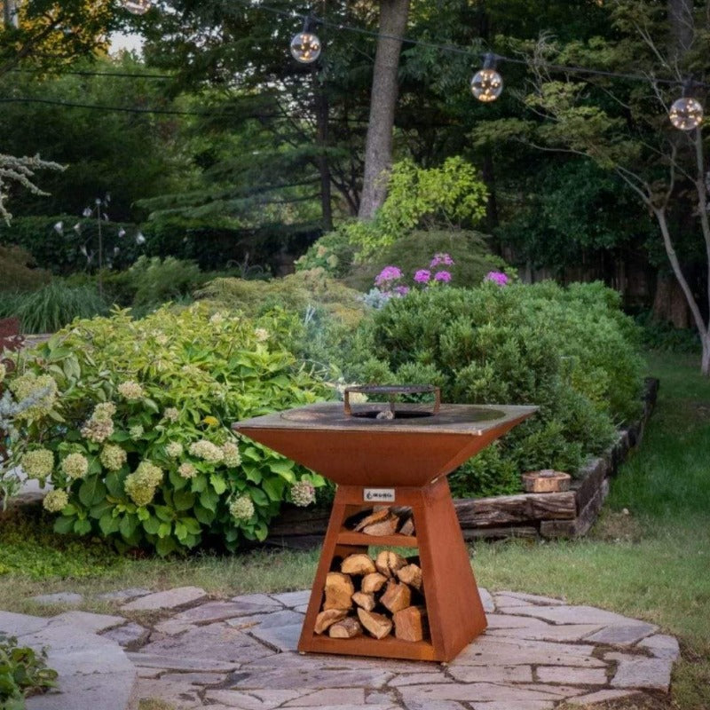 ASPEN Plancha/Griddle in Corten Display