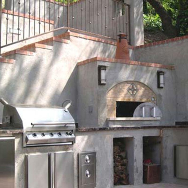 Outdoor pizza oven built from Earthstone Ovens Modular DIY Kit
