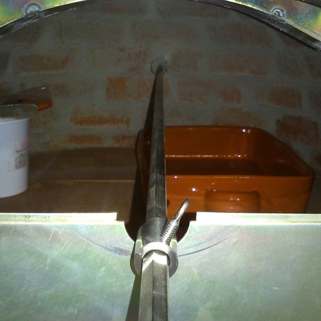 Inside the Ventura PREMIUM Preto Brick Pizza Oven